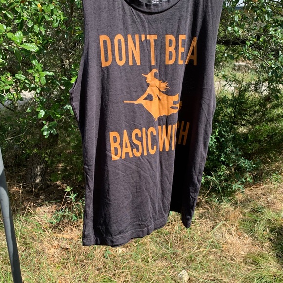 Top - Picture 2 of 3